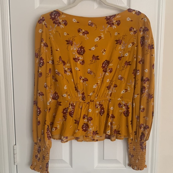 Women’s floral blouse NWT Size M - Picture 6 of 7